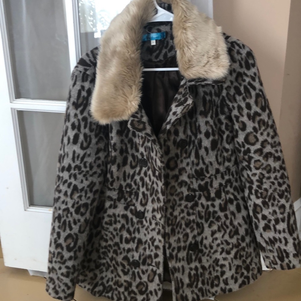 Francisca leopard coat